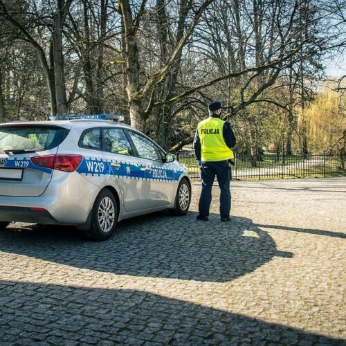 Wałbrzyscy policjanci ostrzegają przed kradzieżą pojazdów metodą ,,na walizkę”